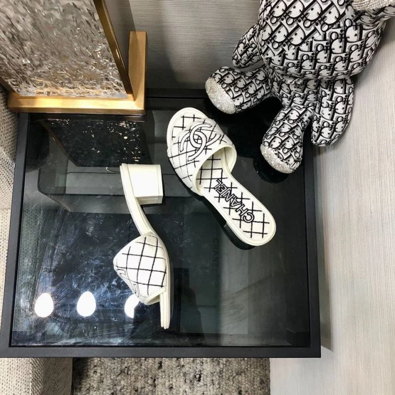 Chanel Slippers FashionForward 17547