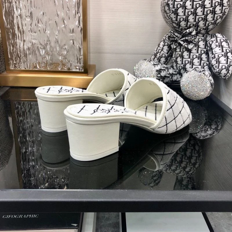 Chanel Slippers FashionForward 17547