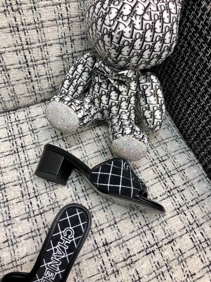 Comfortable Chanel Slippers 17552