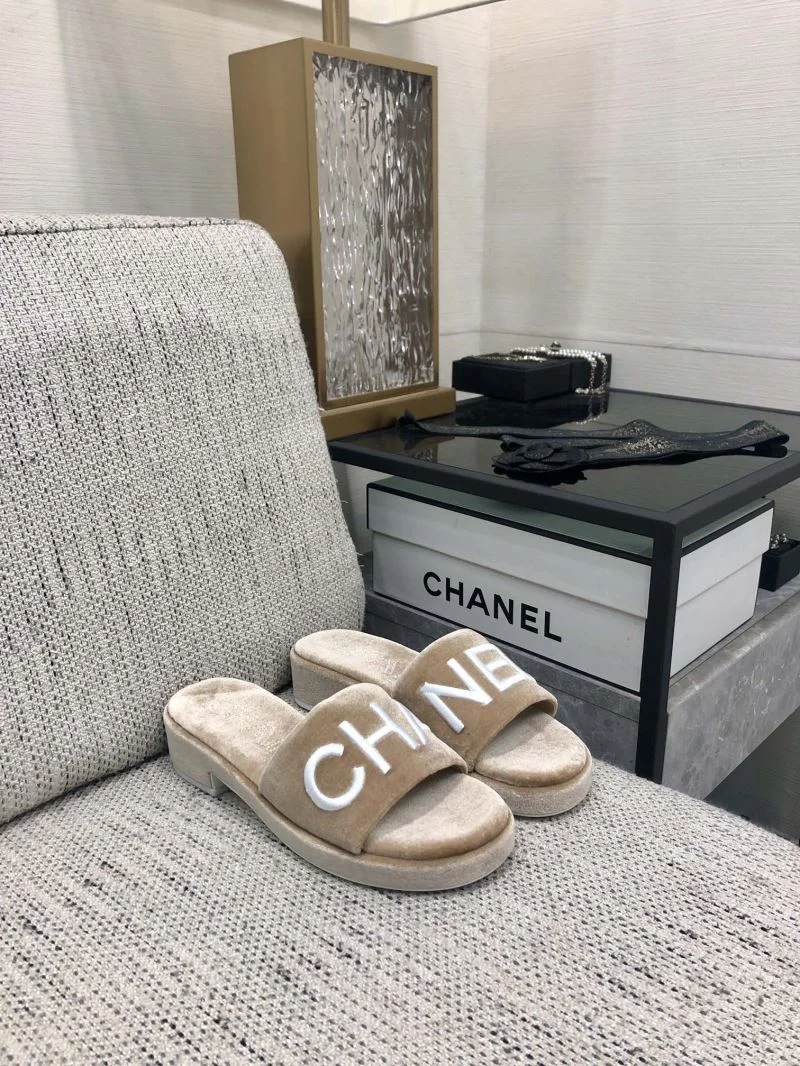 WaterResistant Chanel Slippers 17537