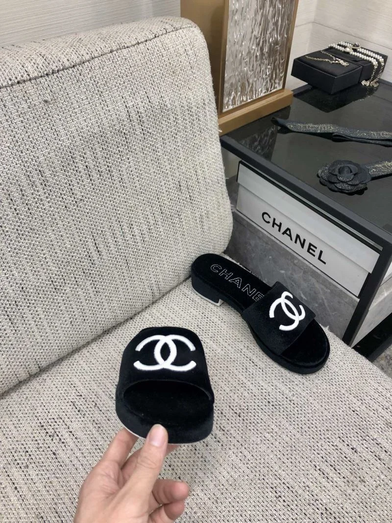 SmoothTexture Chanel Slippers 17533