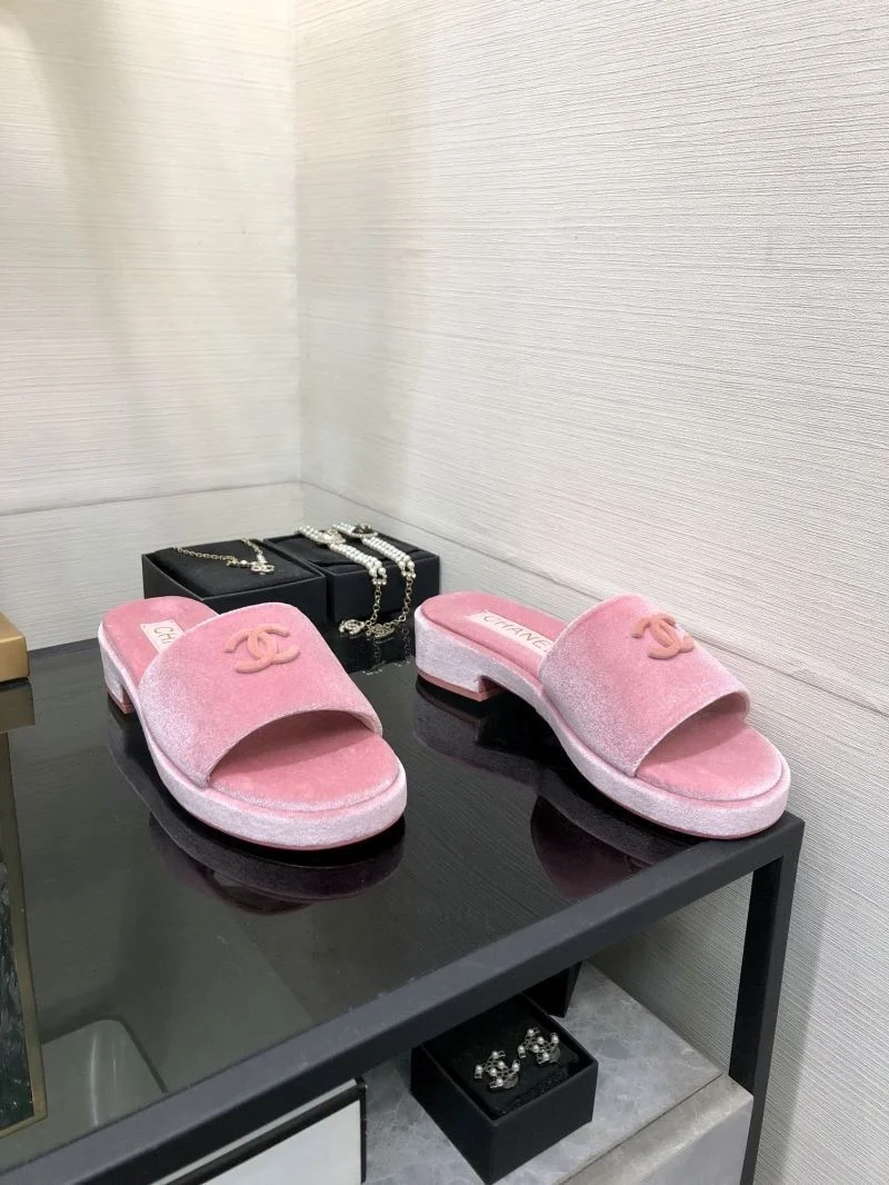 Chanel Slippers ZipUp 17530