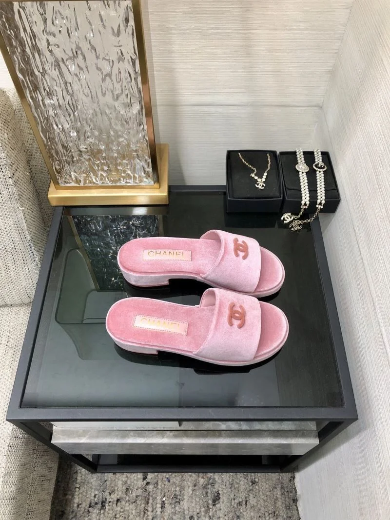 Chanel Slippers ZipUp 17530