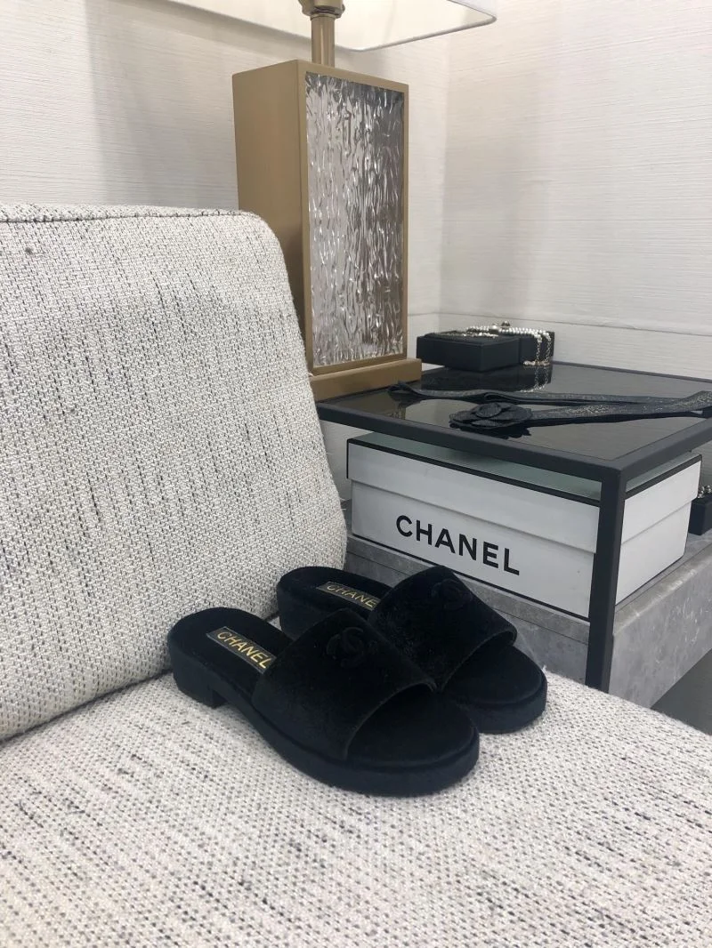 Chanel Slippers FreshLook 17589