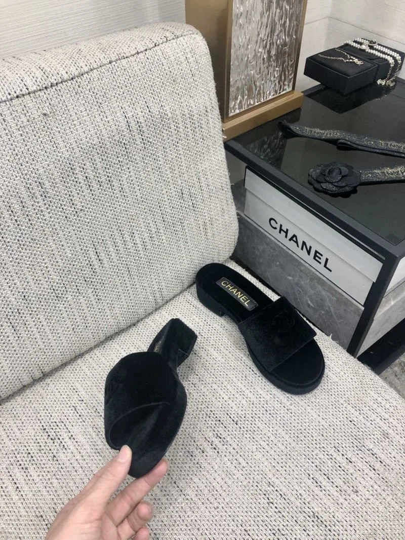 Chanel Slippers FreshLook 17589