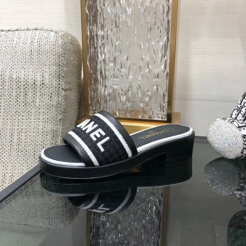 Chanel Slippers Classic 17532