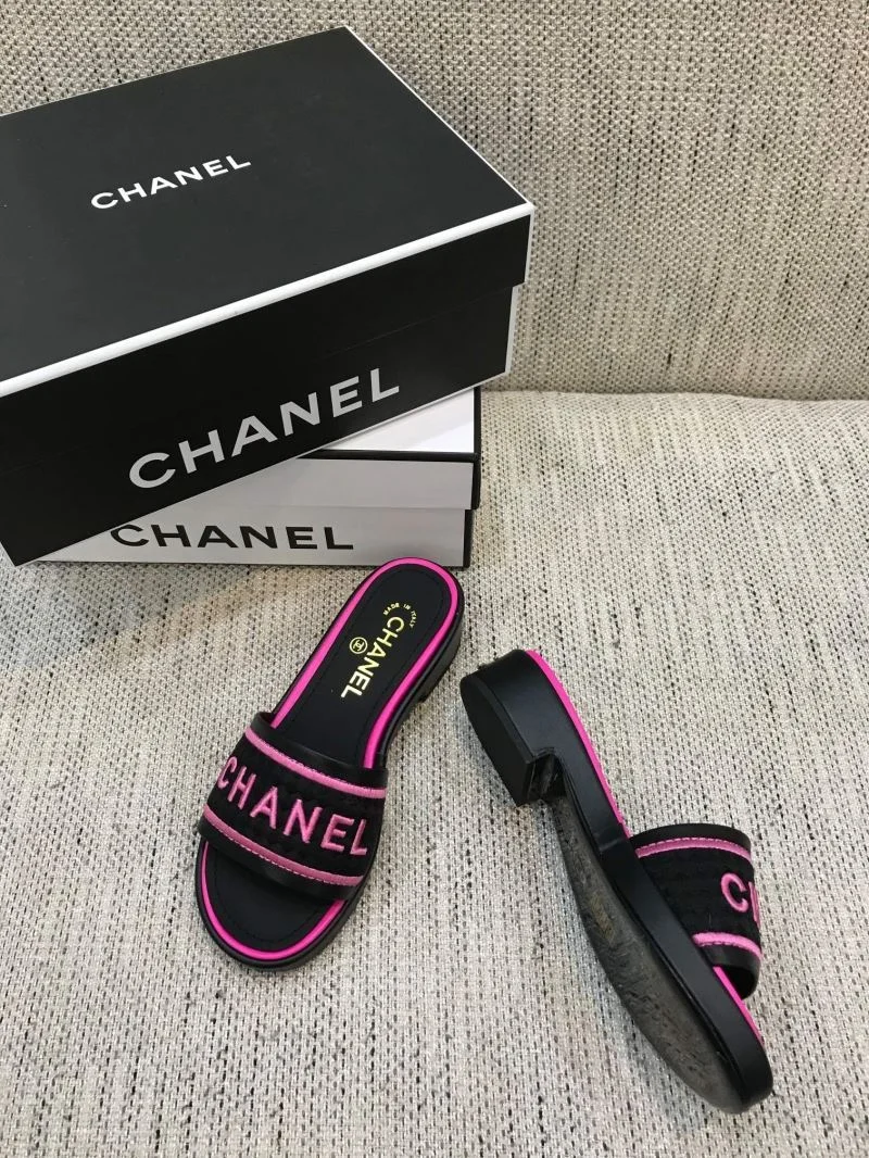 WellDesigned Chanel Slippers 17526