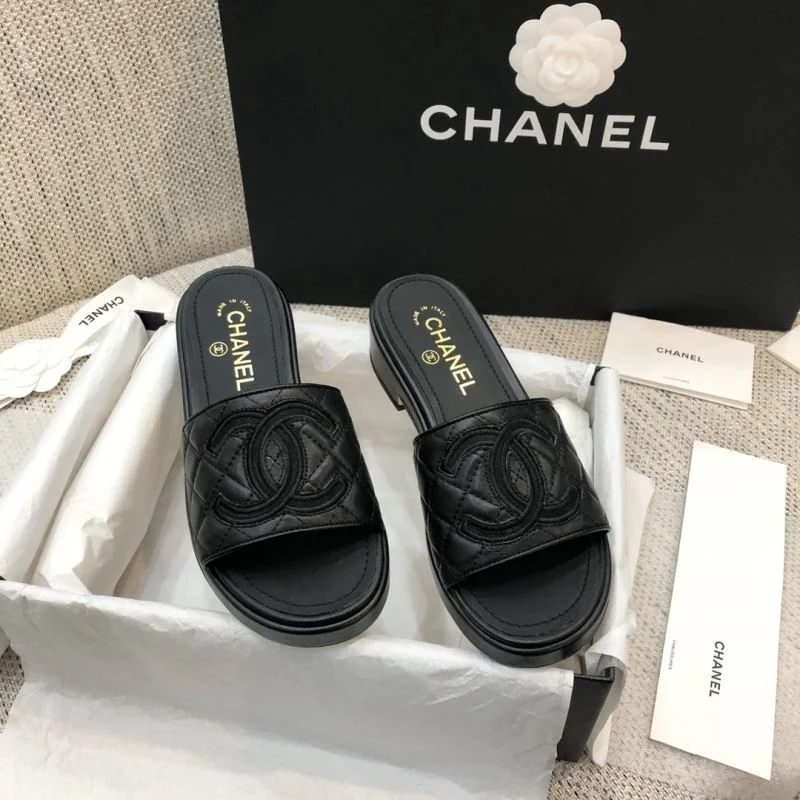 Chanel Slippers Chic 17536