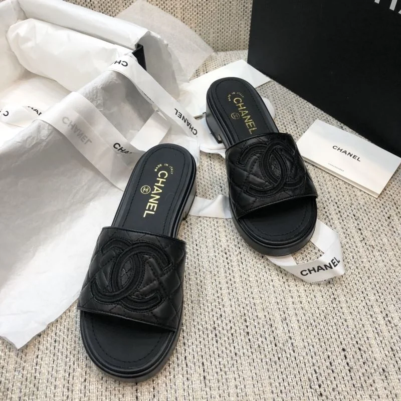 Chanel Slippers Chic 17536