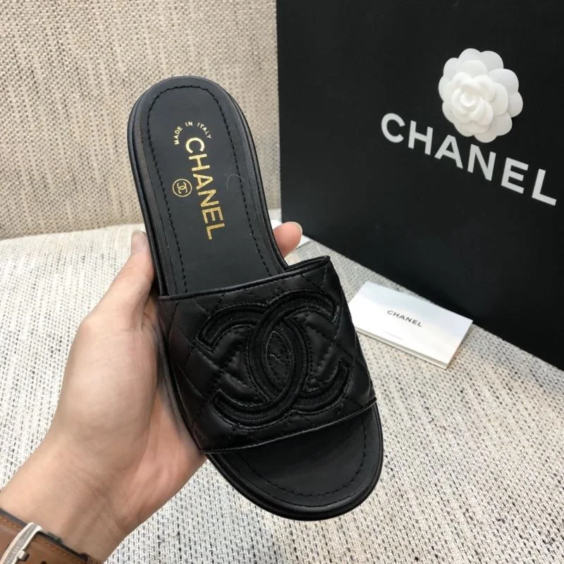 Chanel Slippers Chic 17536