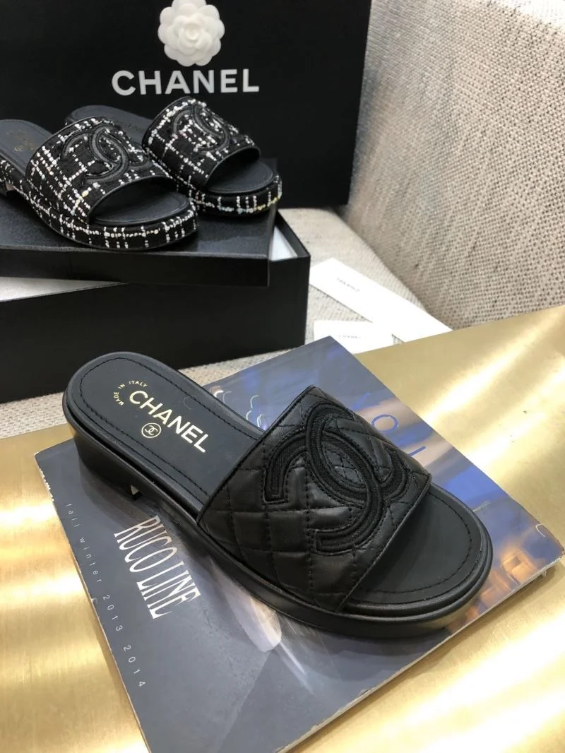 Chanel Slippers Chic 17536