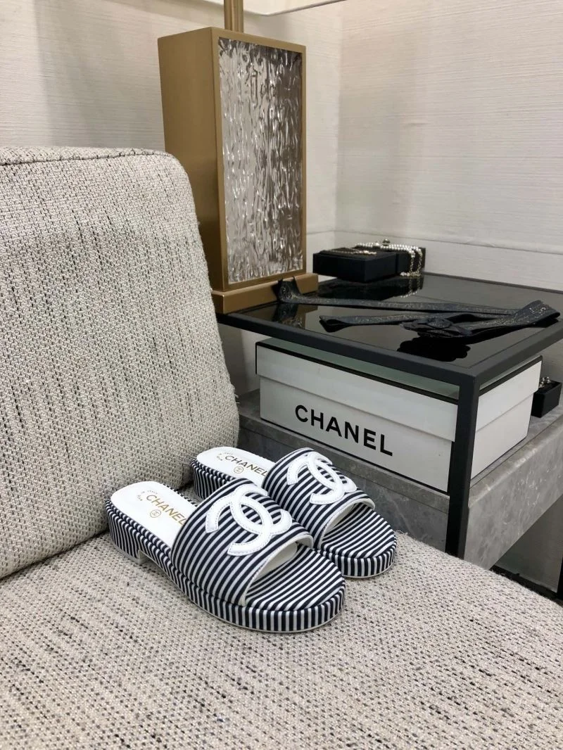 Chanel Slippers MultiPurpose 17579