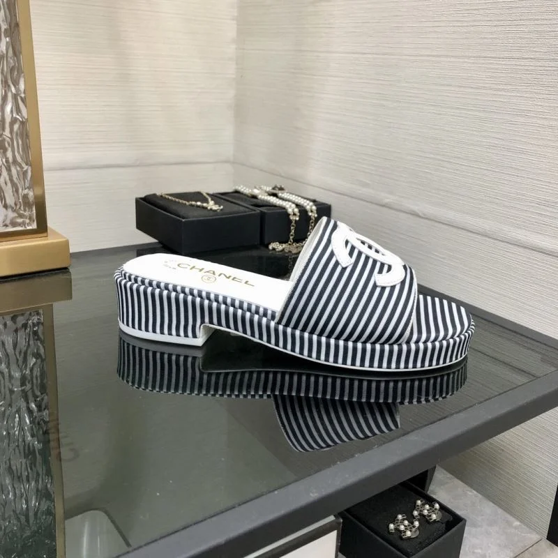 Chanel Slippers MultiPurpose 17579