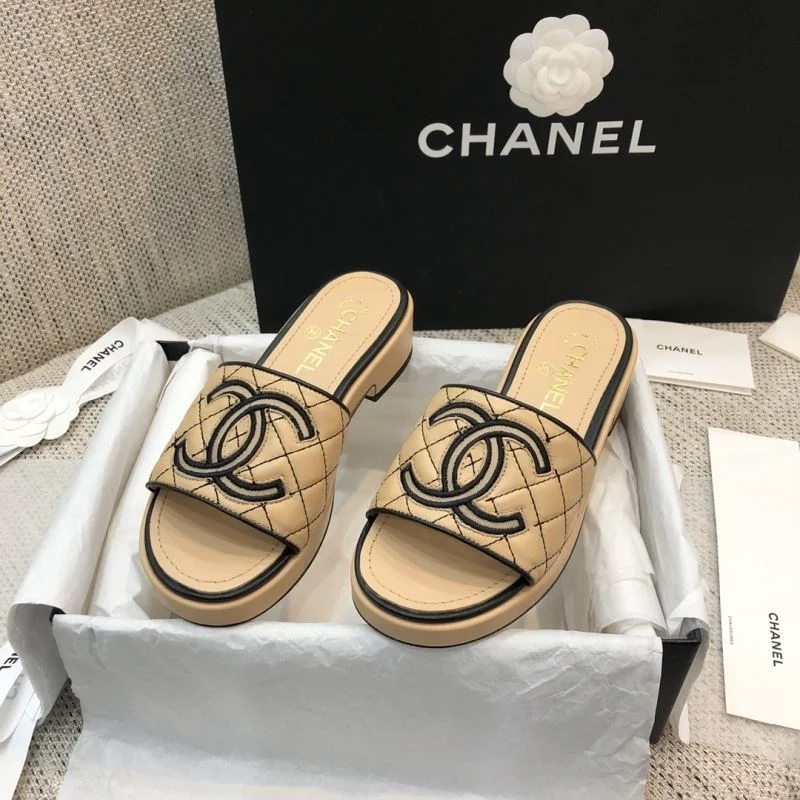 Chanel Slippers Sophisticated 17506