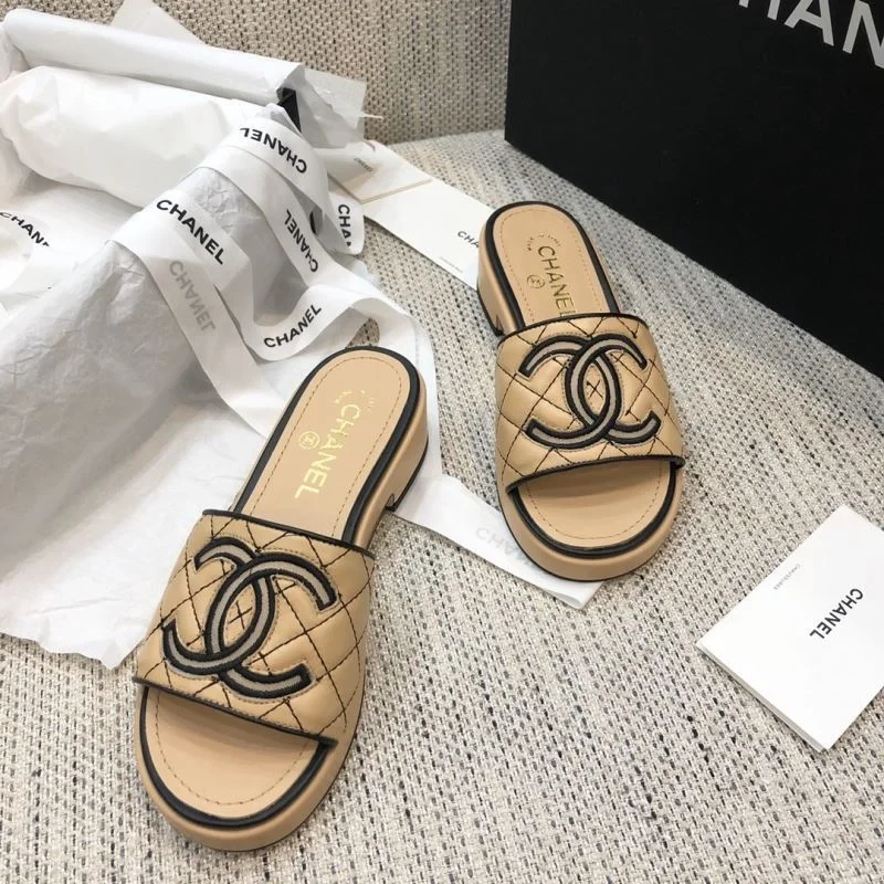 Chanel Slippers Sophisticated 17506