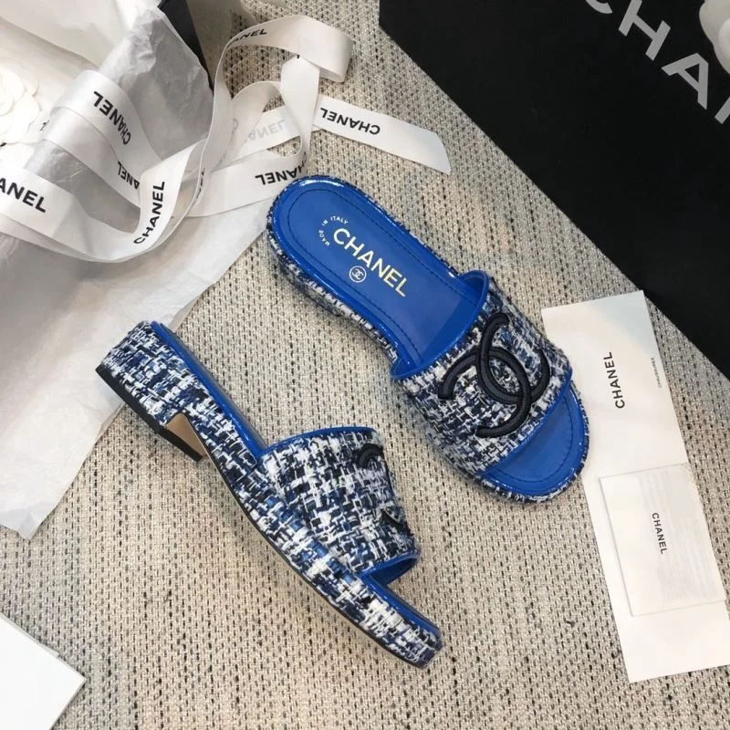 Effortless Chanel Slippers 17509