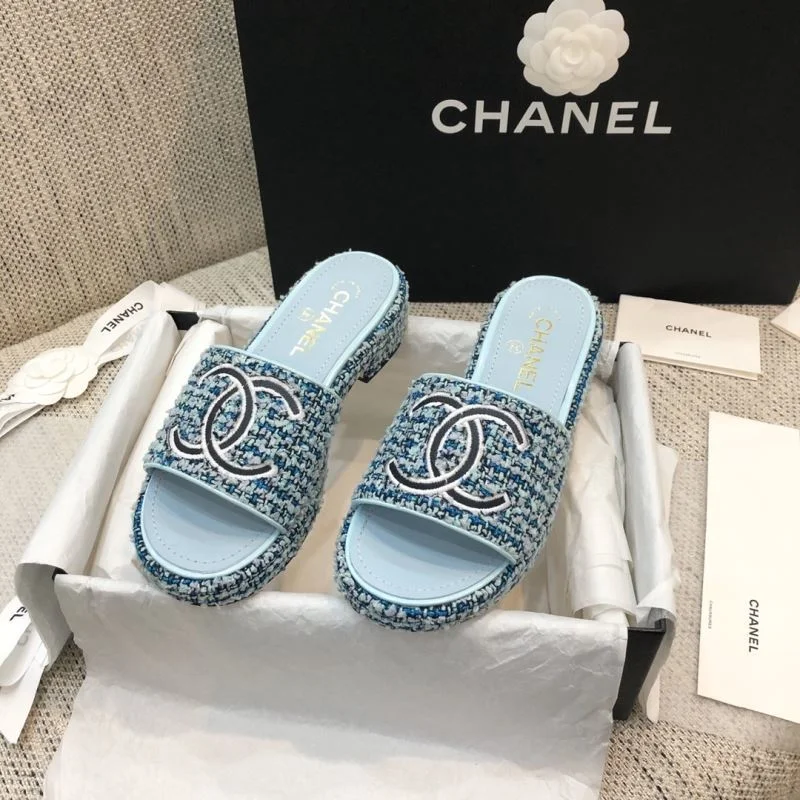 Chanel Slippers Bold 17528