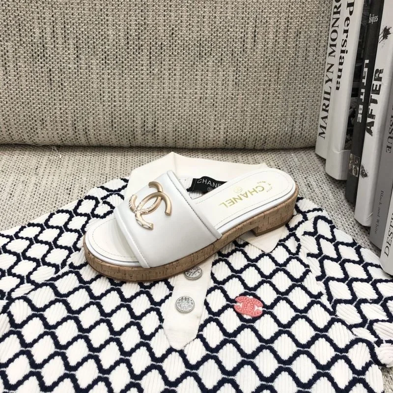 Effortless Chanel Slippers 17507