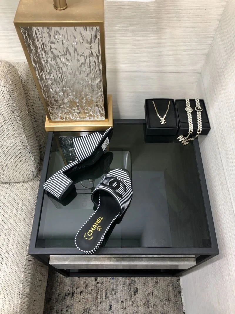 Chanel Slippers EasyMatch 17496