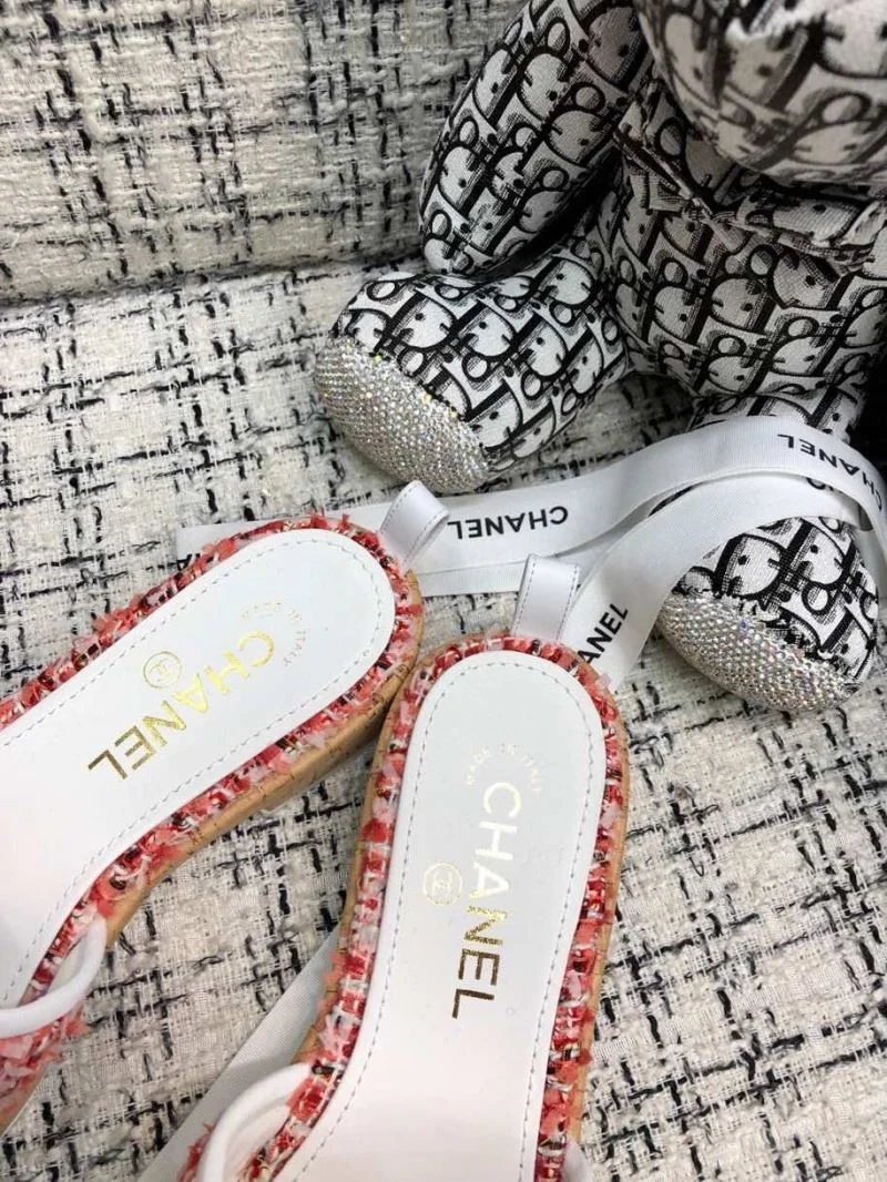 Chanel Slippers EasyMatch 17501