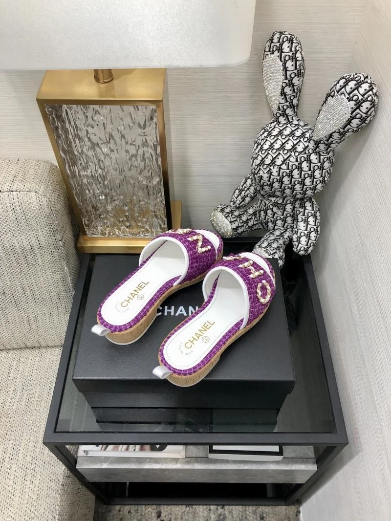 Snug Chanel Slippers 17502