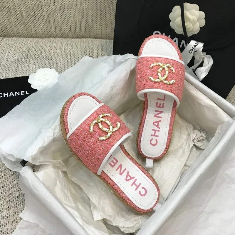 Chanel Slippers Unique 17486