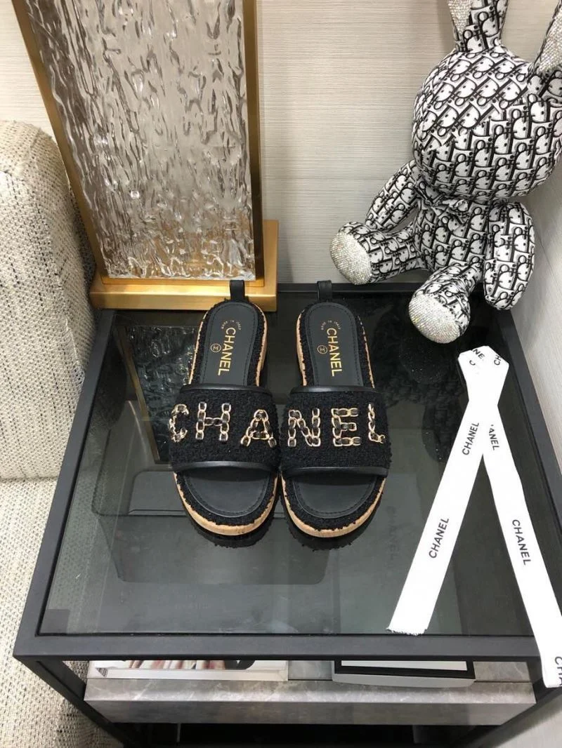Functional Chanel Slippers 17498