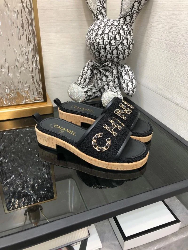 Functional Chanel Slippers 17498