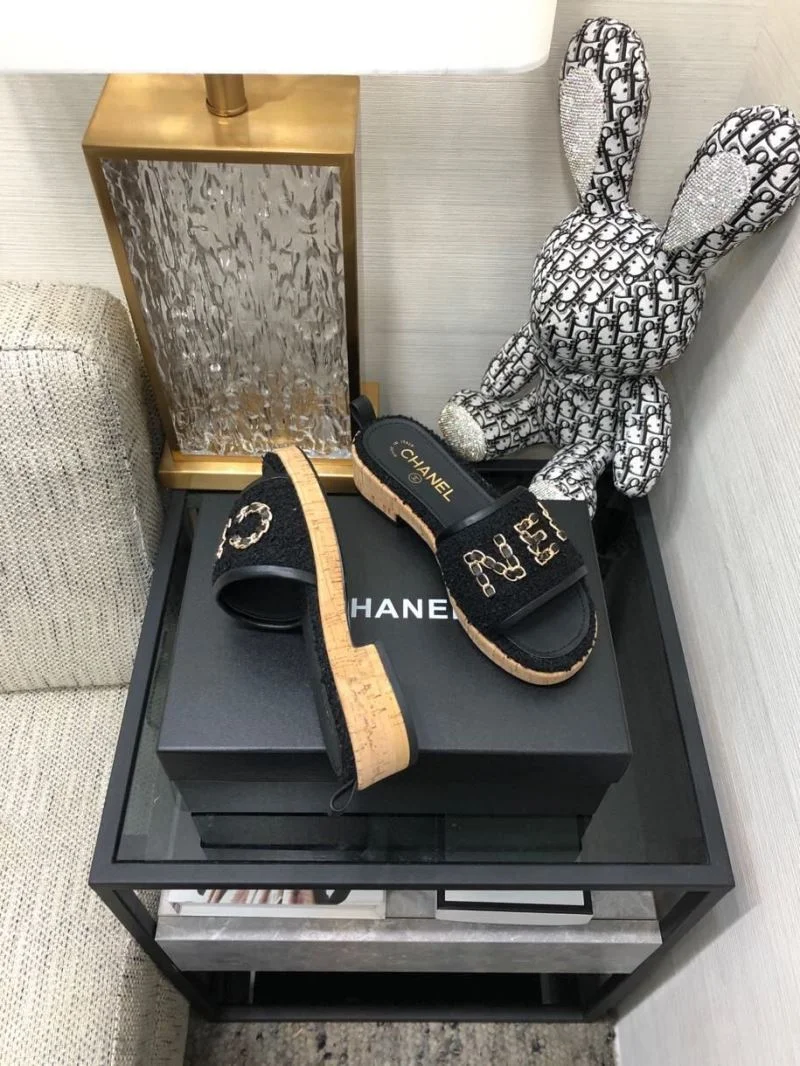 Functional Chanel Slippers 17498