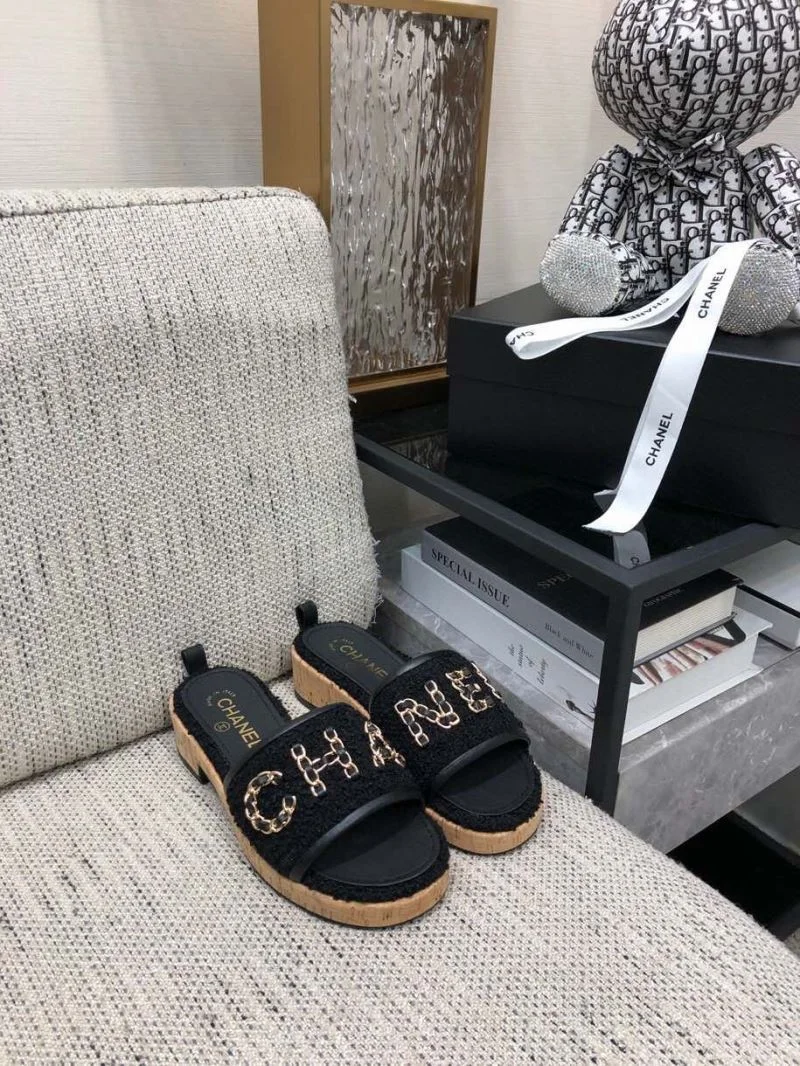 Functional Chanel Slippers 17498
