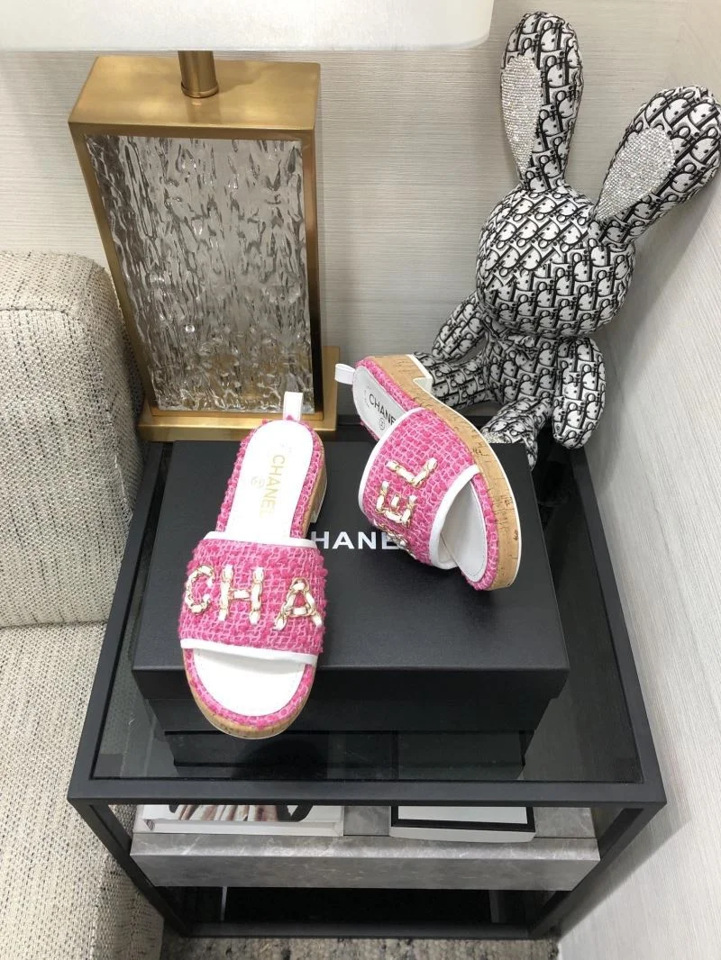 Chanel Slippers Elegant 17494