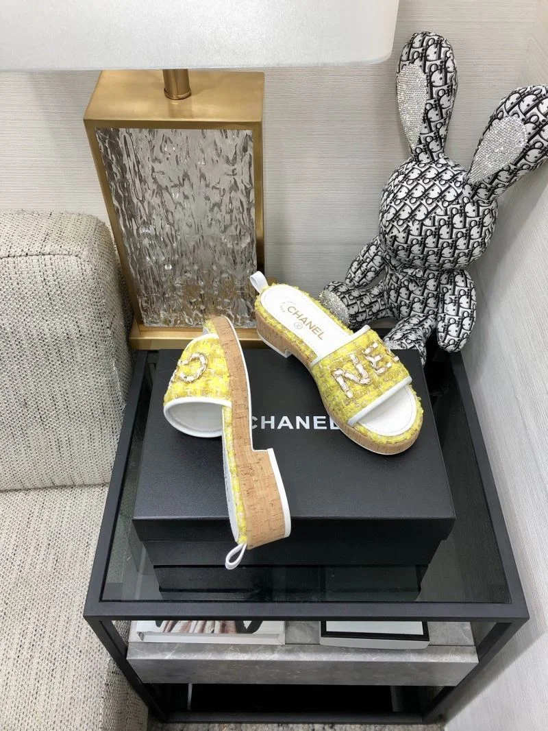 Chic Chanel Slippers 17466