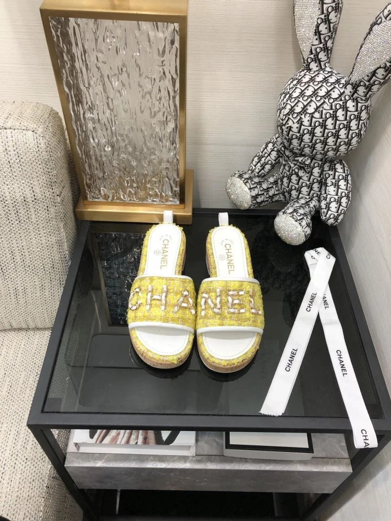 Chic Chanel Slippers 17466