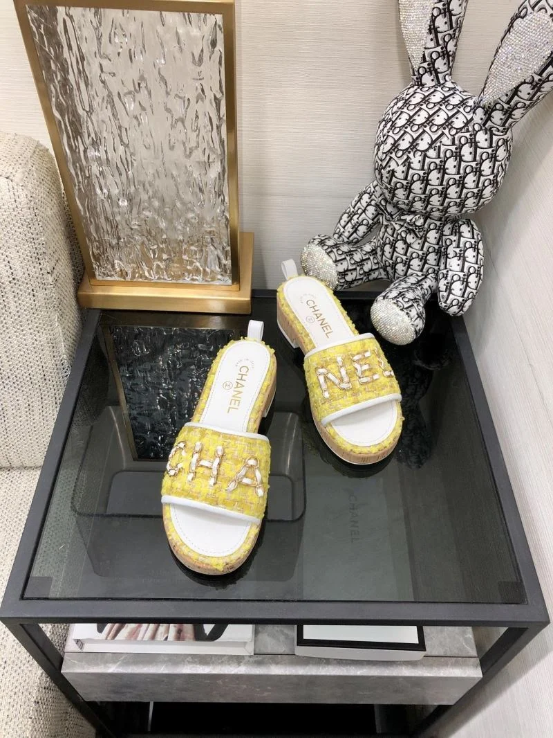 Chic Chanel Slippers 17466