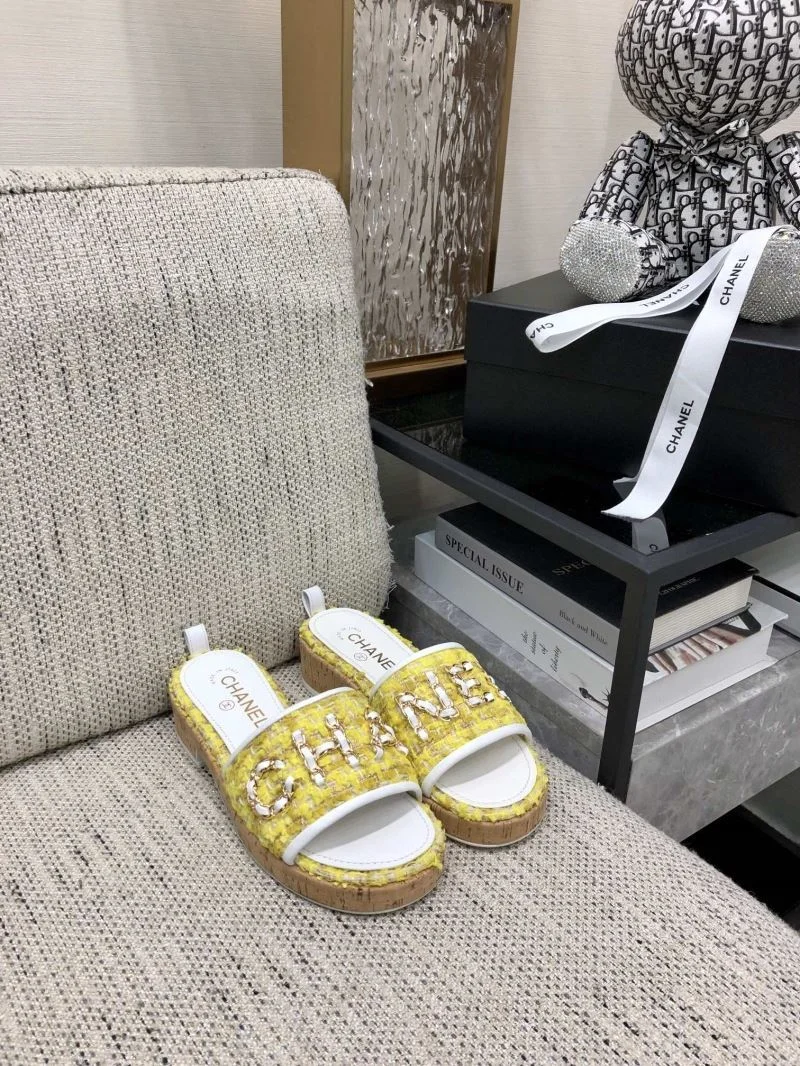 Chic Chanel Slippers 17466