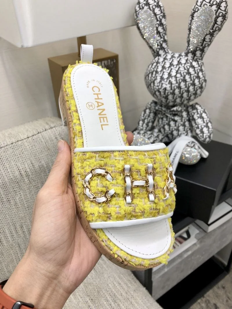 Chic Chanel Slippers 17466
