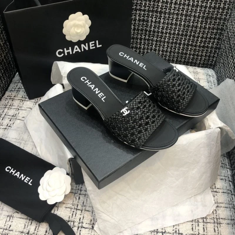 Contemporary Chanel Slippers 17476