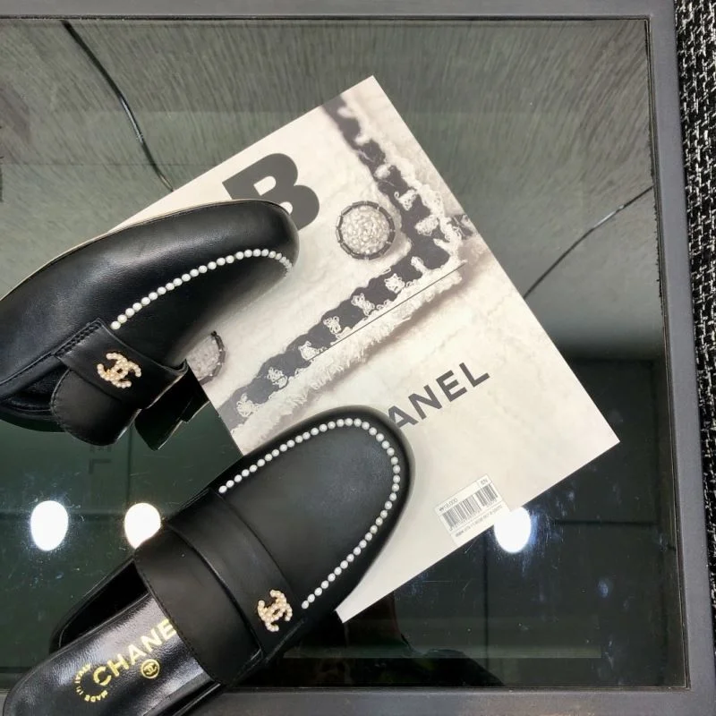 Durable Chanel Slippers 17479