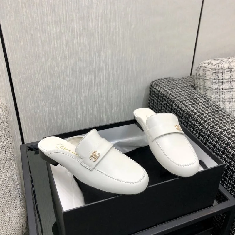 Chanel Slippers UrbanChic 17480