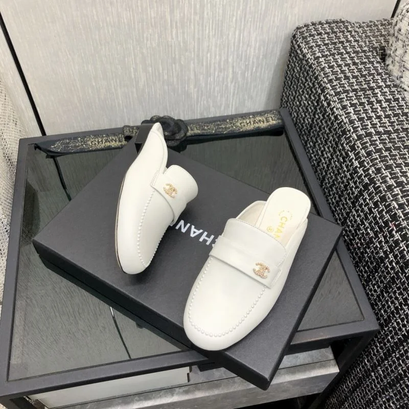 Chanel Slippers UrbanChic 17480