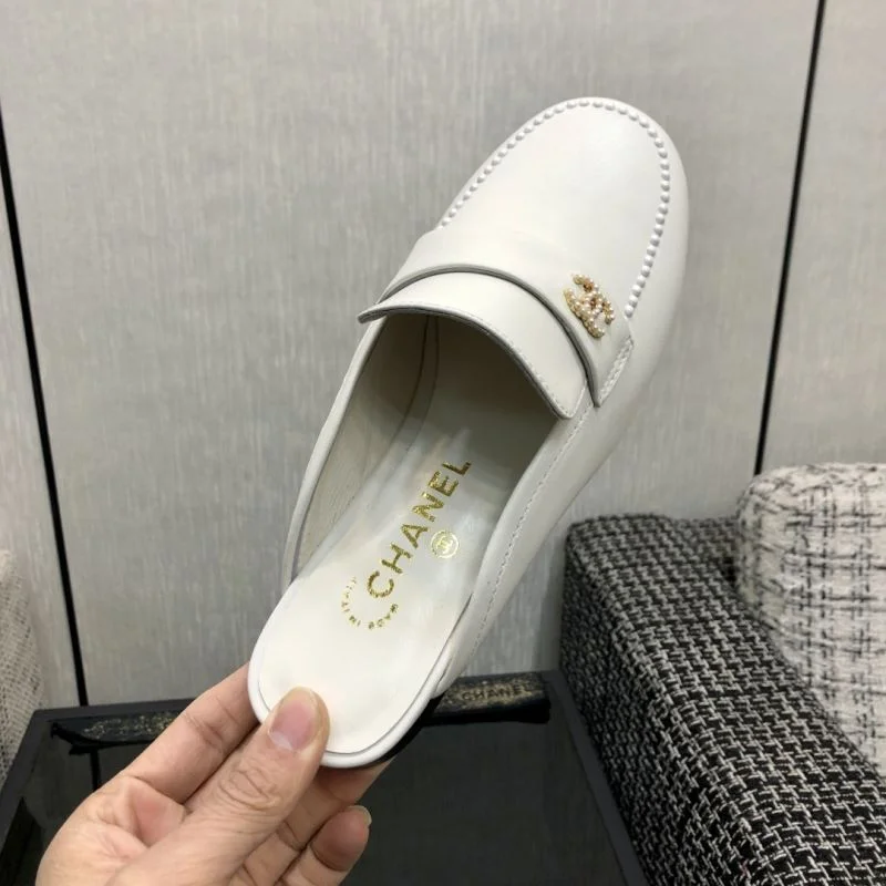 Chanel Slippers UrbanChic 17480