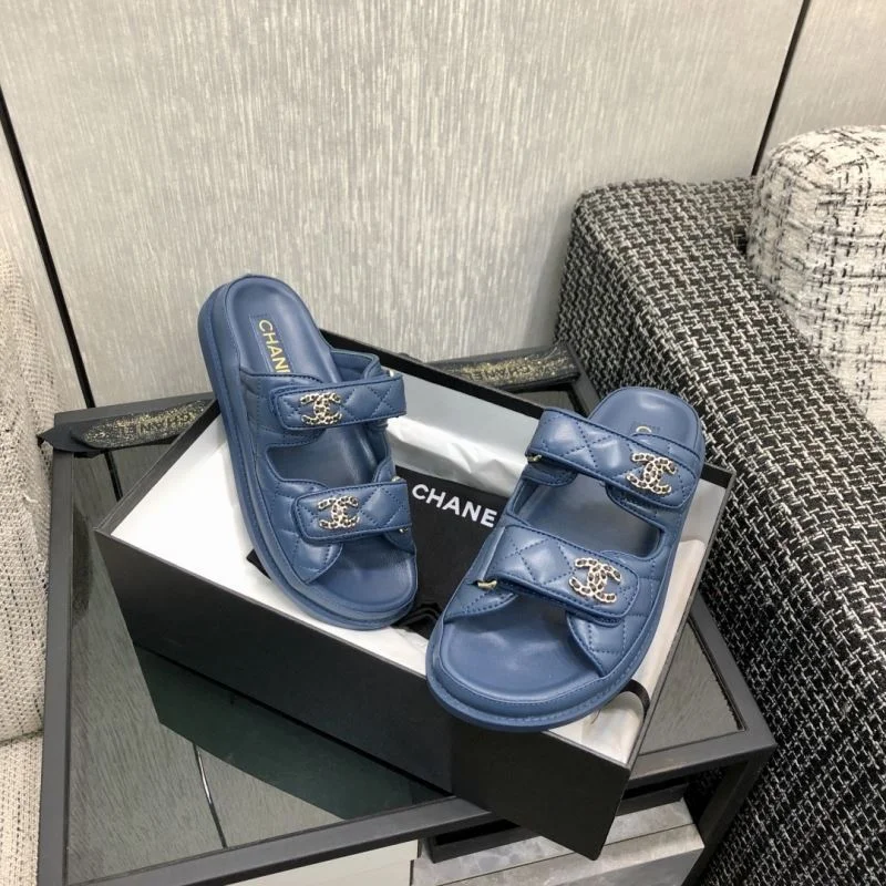 Minimalist Chanel Slippers 17458