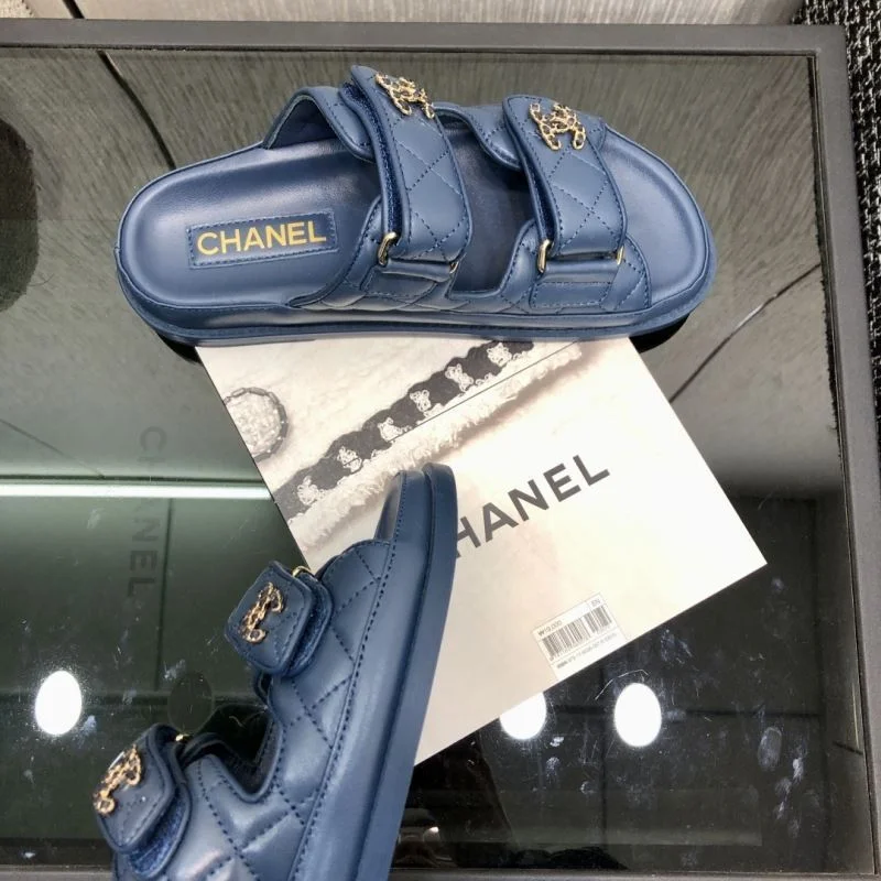 Minimalist Chanel Slippers 17458