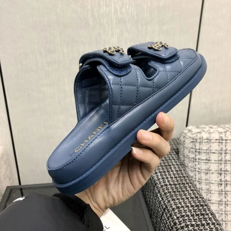 Minimalist Chanel Slippers 17458