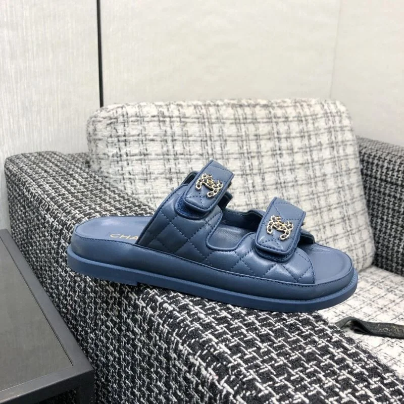 Minimalist Chanel Slippers 17458