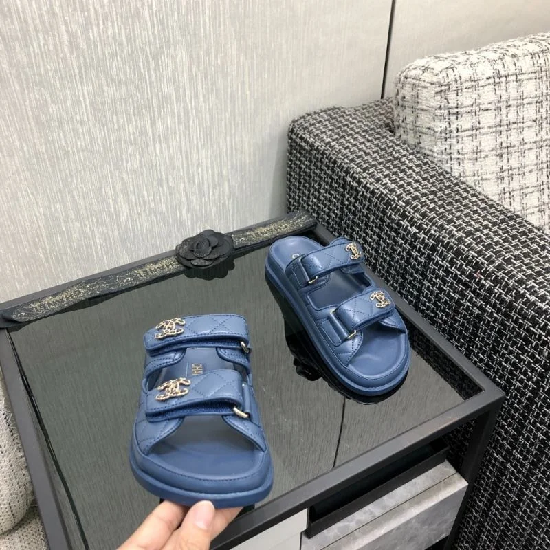 Minimalist Chanel Slippers 17458