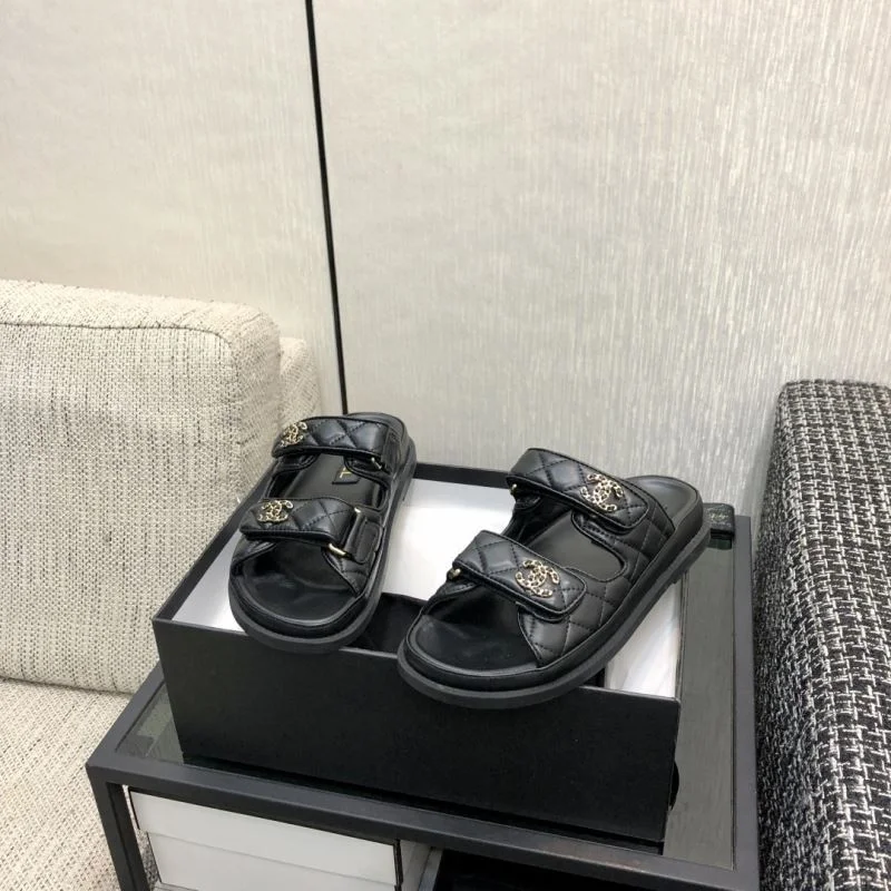 Chanel Slippers Flexible 17451