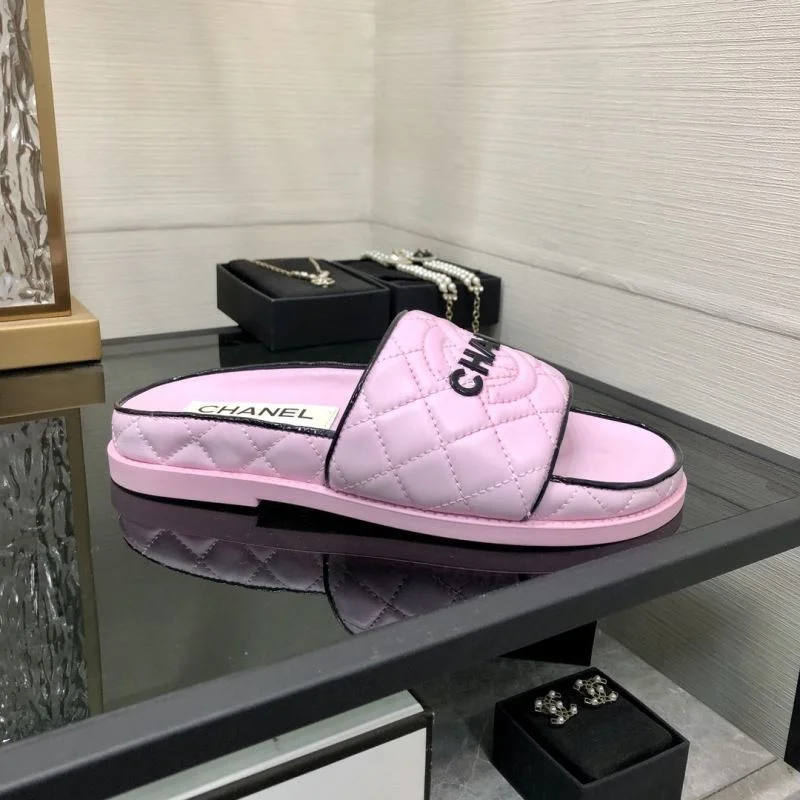 EyeCatching Chanel Slippers 17426