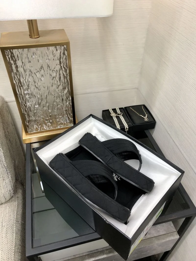 Durable Chanel Slippers 17431