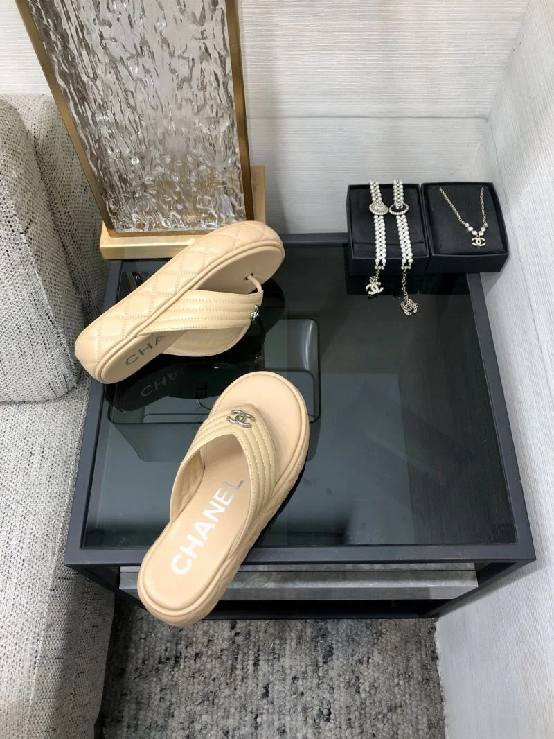 Snug Chanel Slippers 17492